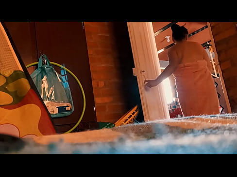 ❤️ Mano dėdė seka paskui mane į dušą, jis dulkina mane, kol aš prausiuosi duše. ❌ Dulkinimo video prie mūsų lt.pornokey.ru ❌