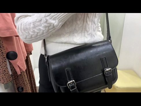 ❤️ Vieša jaunos kalės FeralBerry masturbacija su dildo aprangos kambaryje ❌ Dulkinimo video prie mūsų lt.pornokey.ru ❌